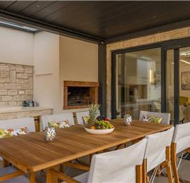 4 bedroom villa with pool and sea views near Dubrovnik sleeps 8